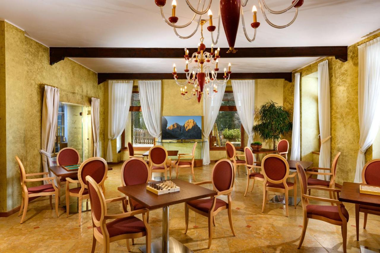 מדונה די קמפיליו Carlo Magno Hotel Spa Resort מראה חיצוני תמונה