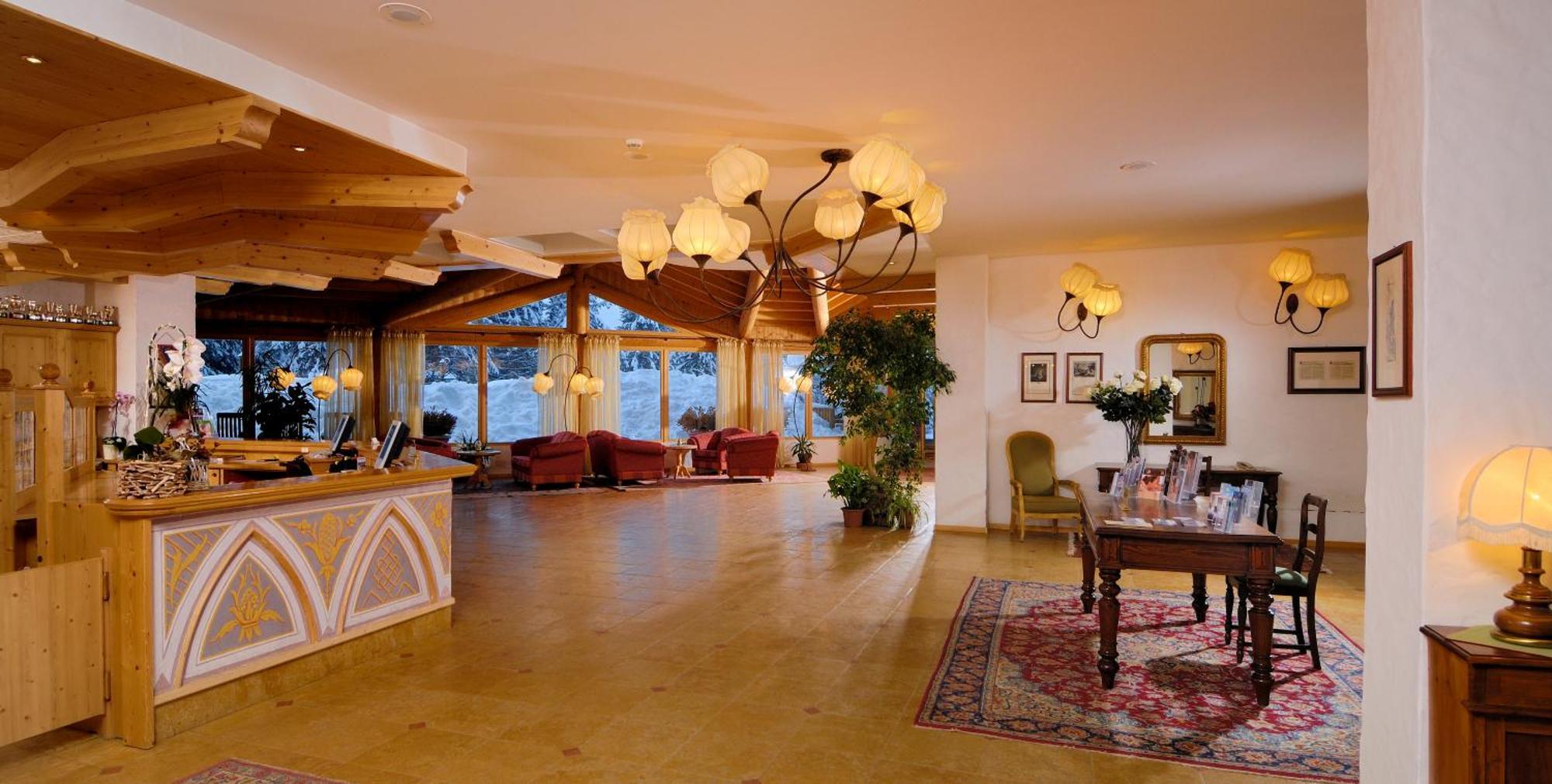 מדונה די קמפיליו Carlo Magno Hotel Spa Resort מראה חיצוני תמונה