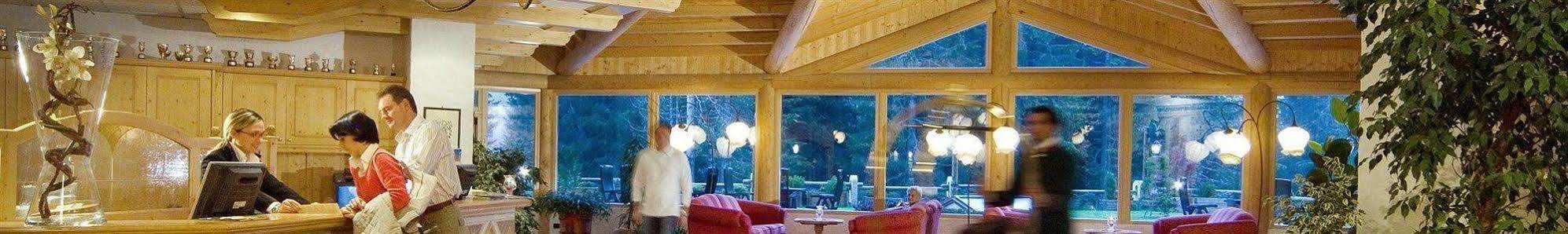 מדונה די קמפיליו Carlo Magno Hotel Spa Resort מראה חיצוני תמונה
