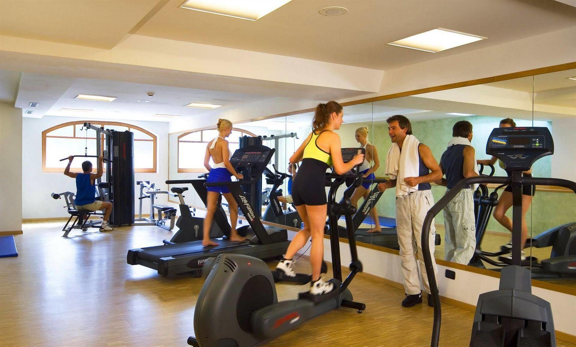 מדונה די קמפיליו Carlo Magno Hotel Spa Resort מראה חיצוני תמונה