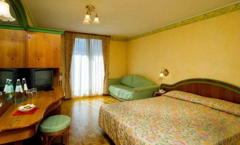 מדונה די קמפיליו Carlo Magno Hotel Spa Resort מראה חיצוני תמונה